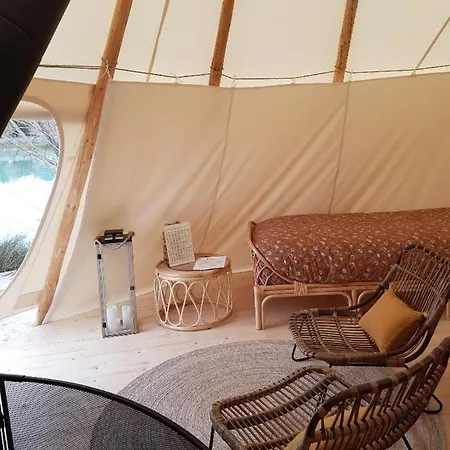 Shanti Insolites Et Espace Bien-etre Bordeaux *