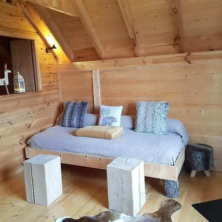 Shanti Insolites Et Espace Bien-etre Bordeaux * Berson