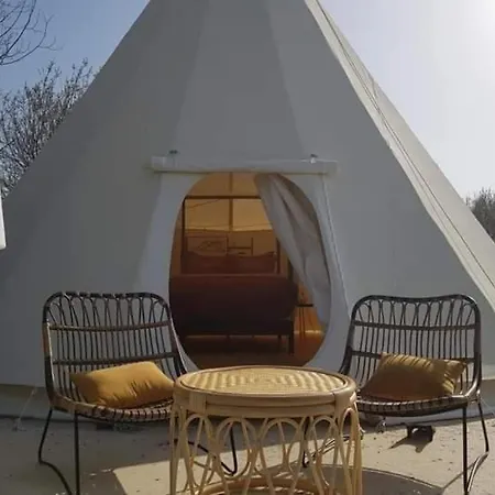 Lodge Shanti Insolites Et Espace Bien-etre Bordeaux Berson