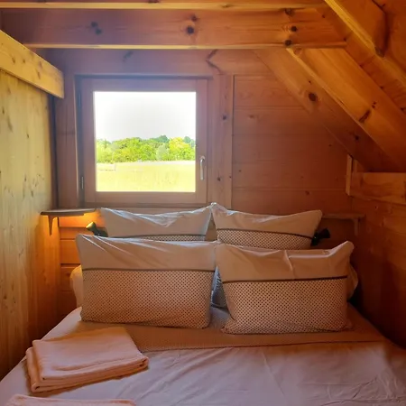 Shanti Insolites Et Espace Bien-etre Bordeaux بيت خشبي Berson