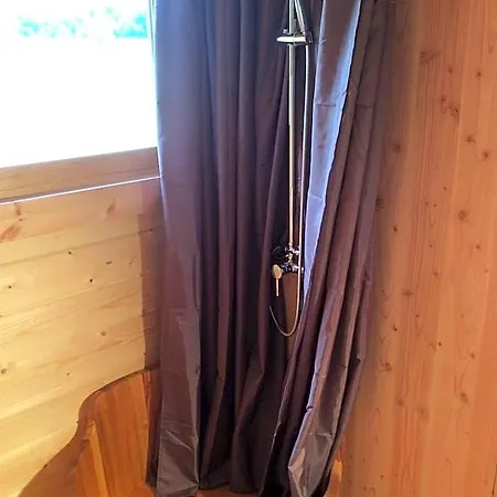 Shanti Insolites Et Espace Bien-etre Bordeaux 롯지 *