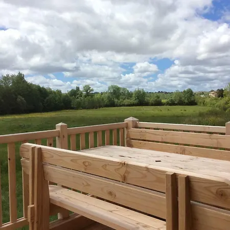 Shanti Insolites Et Espace Bien-etre Bordeaux بيت خشبي Berson
