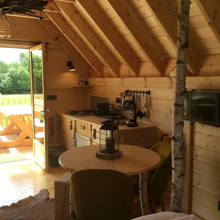 Shanti Insolites Et Espace Bien-etre Bordeaux بيت خشبي *