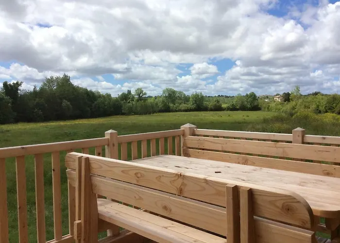 Shanti Insolites Et Espace Bien-etre Bordeaux Lodge Berson